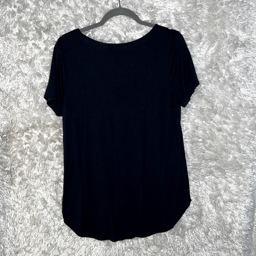 EMERY ROSE Curved Hem Tee - Picture 6 of 7